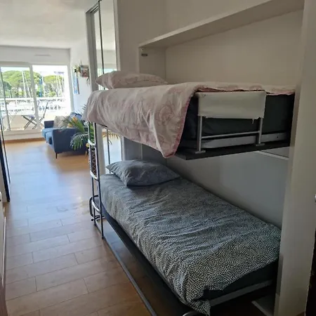 Tres Belle Marina Plein Sud Apartment *